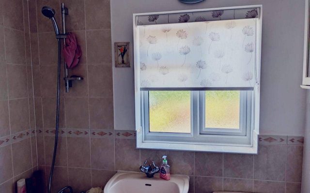 Floral Roller Blind in bathroom